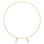 Arche ronde en métal doré en location pour cérémonie laïque et mariage chic